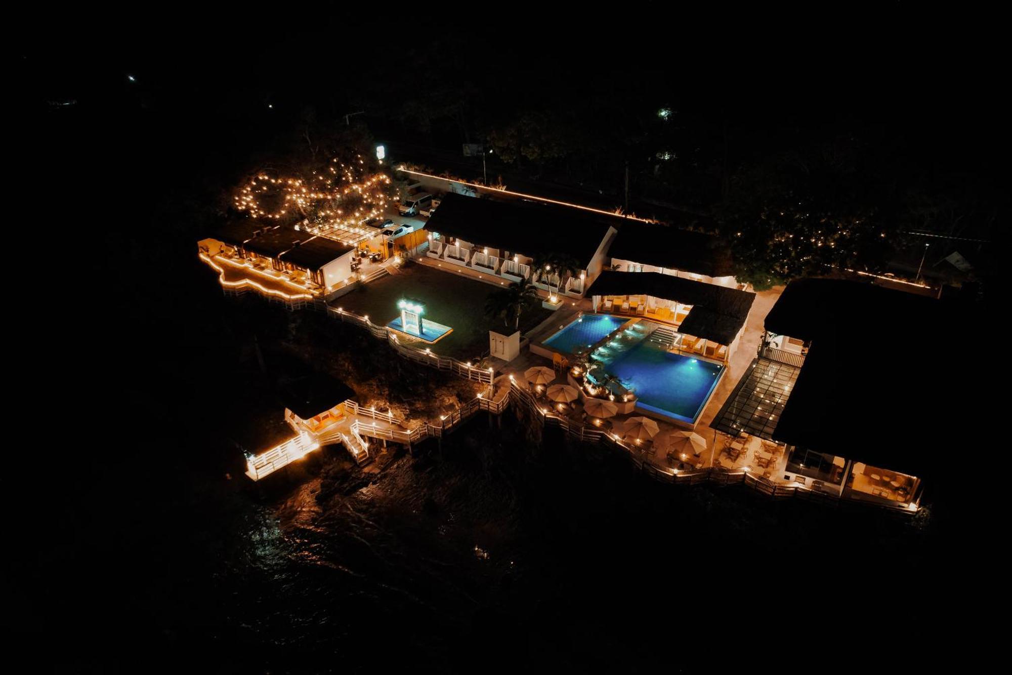 Serene Oasis Resort - Oslob Cebu Philippines מראה חיצוני תמונה